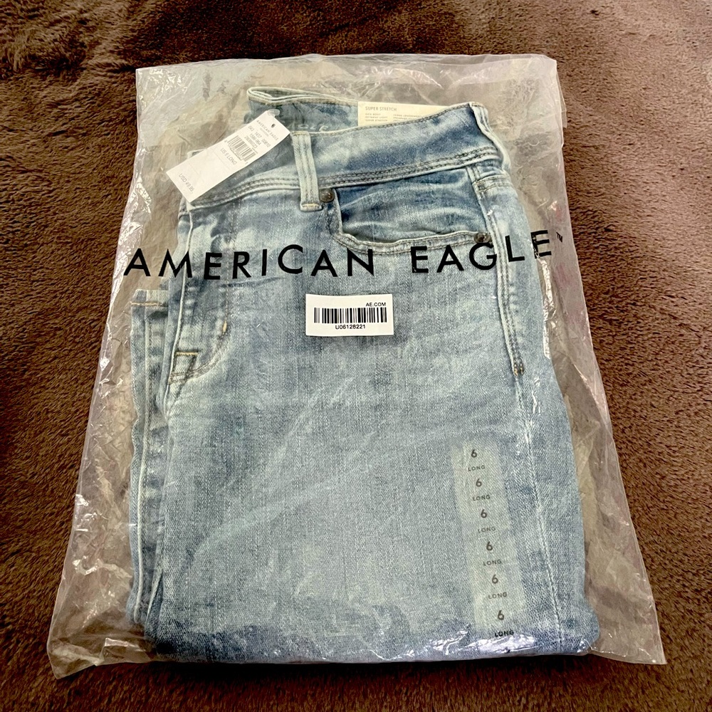 Brand new American eagle outfitters classic blue jeans boot cut size 6 long